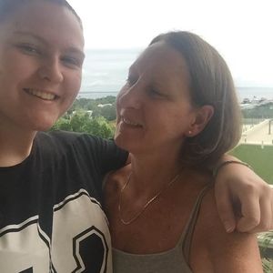 Meet your Posher, Ella